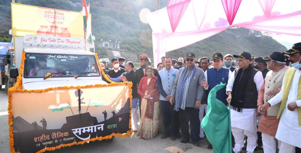 धामी हैं सियासत के धौनी T-20 मैच में कर रहे ताबड़तोड़ बैटिंग, अब पंचवर्षीय टेस्ट खेलने का मिले मौका, राजनाथ ने सीएम की फिर ठोकी पीठ, सर्जिकल स्ट्राइक से एयर स्ट्राइक याद कर पाक, चीन को दिया सख्त संदेश